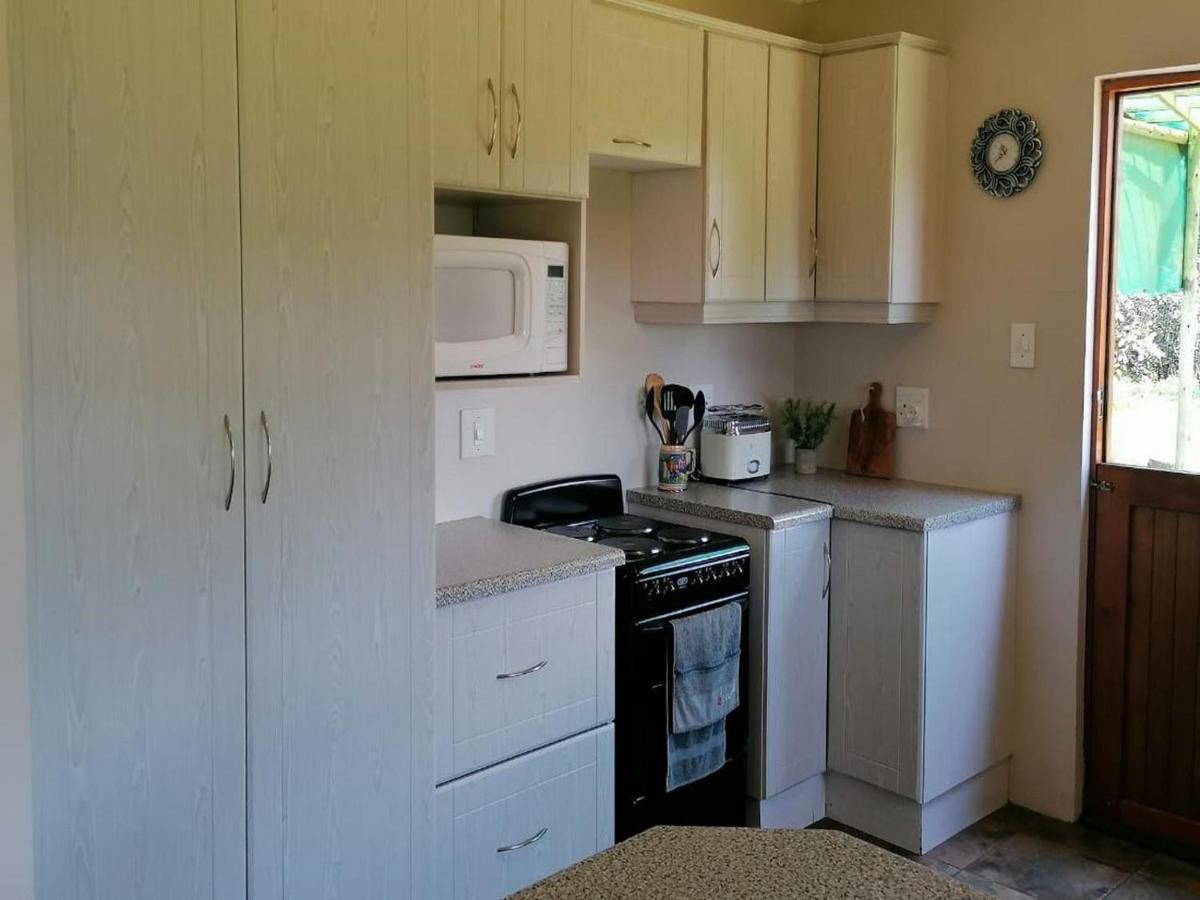 Cicada Self Catering Cottage Underberg Bagian luar foto