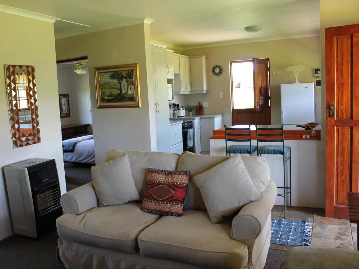 Cicada Self Catering Cottage Underberg Bagian luar foto