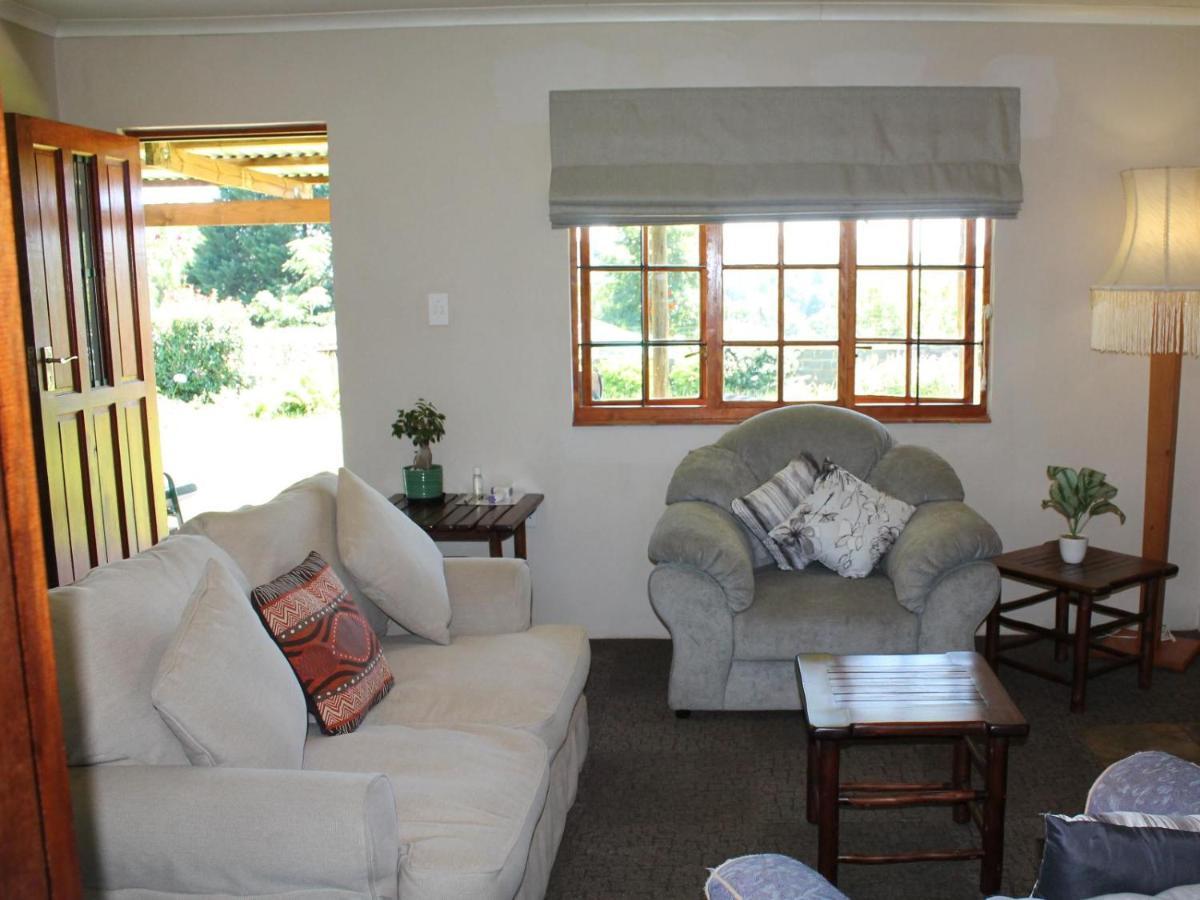 Cicada Self Catering Cottage Underberg Bagian luar foto