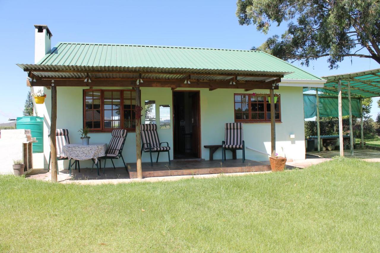 Cicada Self Catering Cottage Underberg Bagian luar foto