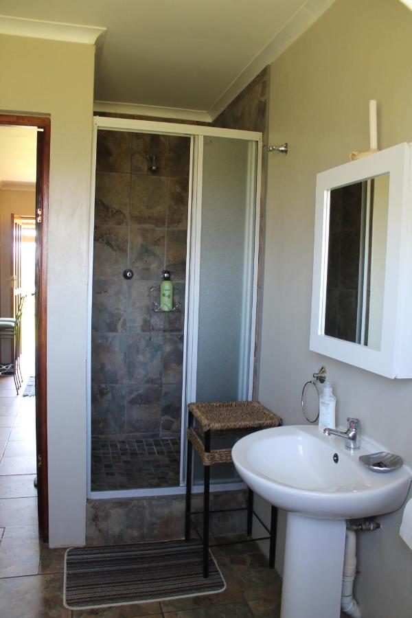 Cicada Self Catering Cottage Underberg Bagian luar foto