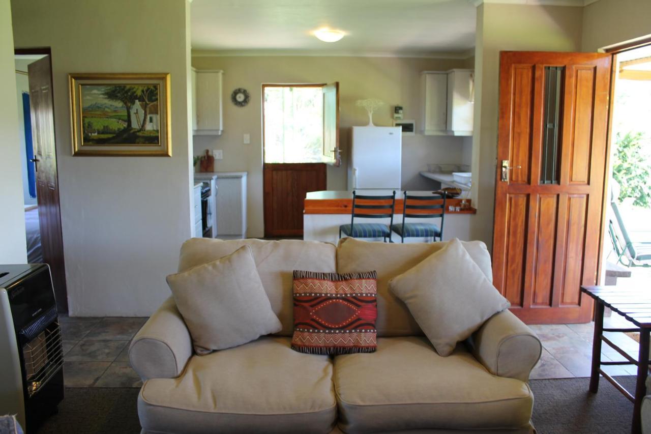 Cicada Self Catering Cottage Underberg Bagian luar foto