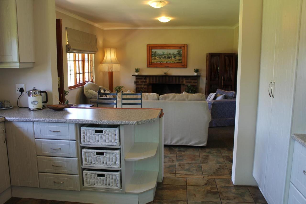 Cicada Self Catering Cottage Underberg Bagian luar foto